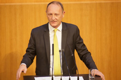 FPÖ-Energeisprecher Axel Kassegger im Hohen Haus.