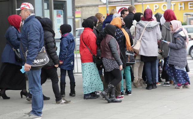 Laut EuGH sollen Frauen aus moslemischen Ländern generell Asyl in Europa bekommen.